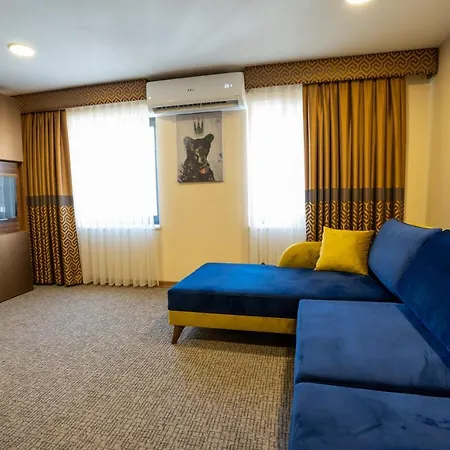 Capello Hotel *